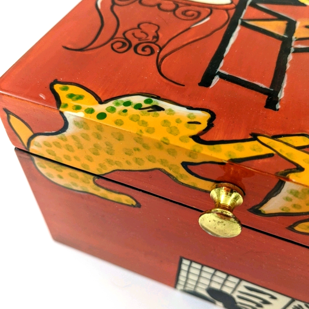 Museum gift shop jewelry box Matisse